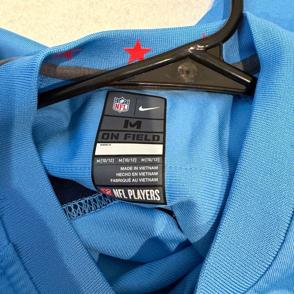 Nike Tennessee Titans Derrick Henry 22 On Field NFL Jersey Youth Medium 10/12 - Picture 7 of 7